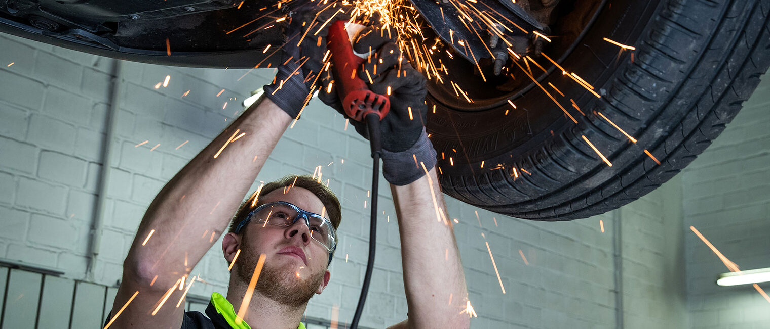 Hand_ans_Werk_Hoffmann_01