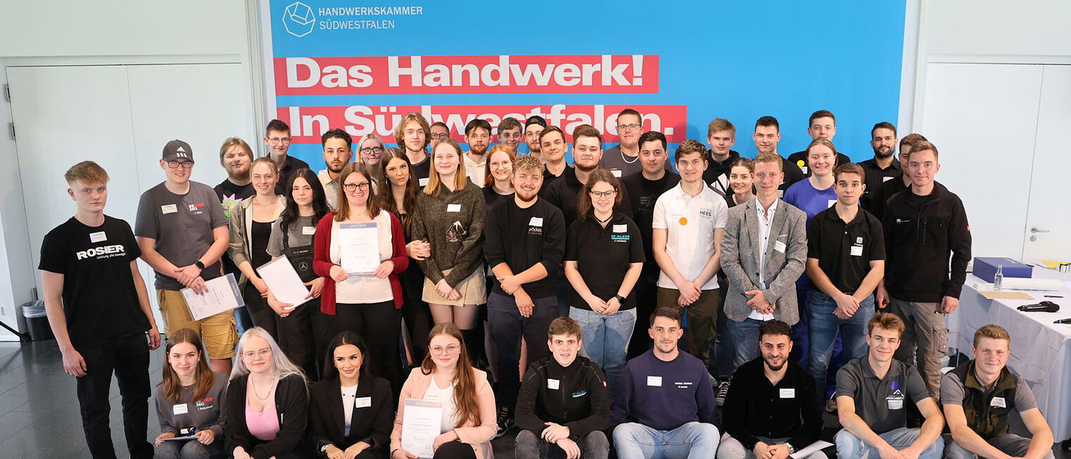 Gruppenbild der Ausbildungsbotschafter der Handwerkskammer Südwestfalen. 