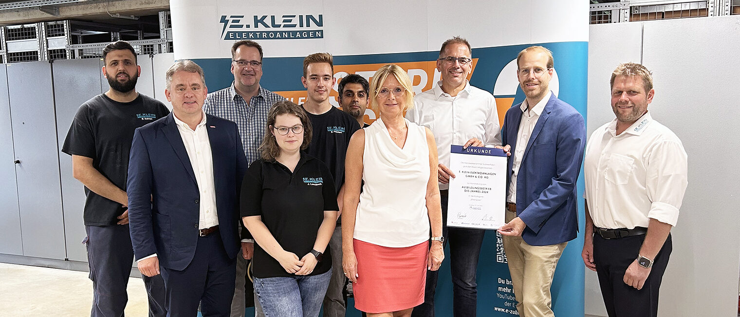 Gruppenbild anlässlich der Nominierung für den Ausbildungspreis des südwestfälischen Handwerks 2024