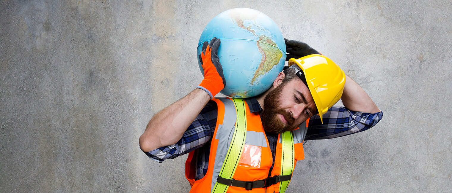Construction worker carrying an earth globe. Schlagwort(e): White Background, Real People, Male Beauty, Construction Worker, Fashion, Fuel and Power Generation, Working Class, Toothy Smile, Heavy, Men, Tool Belt, Home Improvement, Hardhat, Maintenance Engineer, Electrician, Repairman, Building Contractor, Foreman, Carpenter, Mechanic, Smiling, Repairing, Carrying, Working, Technician, World Map, One Person, Toughness, Strength, Denim, Construction, Looking At Camera, Front View, Cheerful, Human Neck, Muscular Build, Manual Worker, Engineer, Occupation, People, Earth, Work Tool, Globe, Isolated On White, Belt