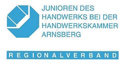 Ein altes Logo der Handwerksjunioren: Eine hellblaue Schraube, daneben hellblaue Schrift auf weißem Grund