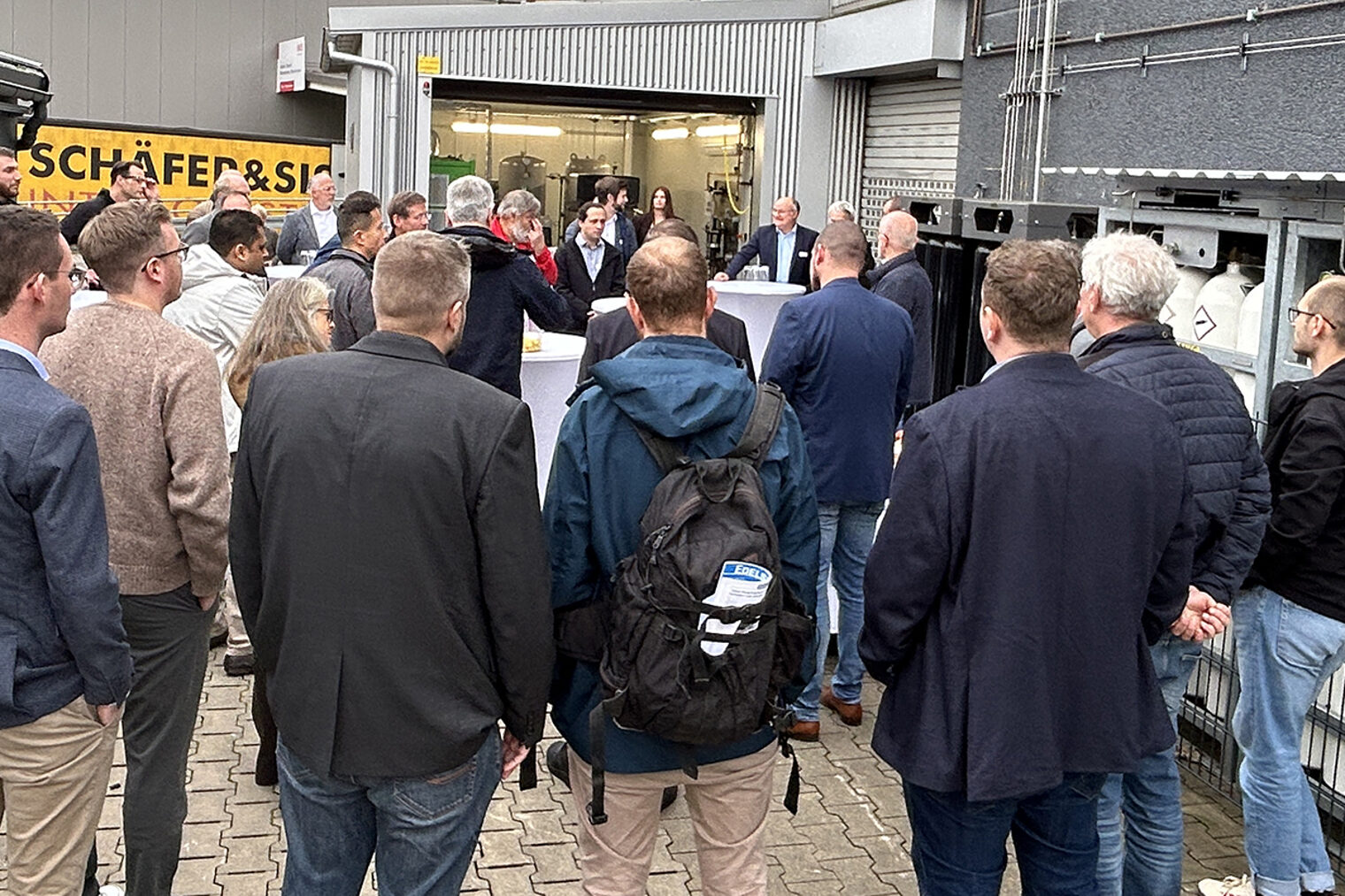 Wie Wasserstoff konkret eingesetzt werden kann, konnten die Teilnehmenden bei der Hartmann Edelstahlrohre GmbH selbst erleben.