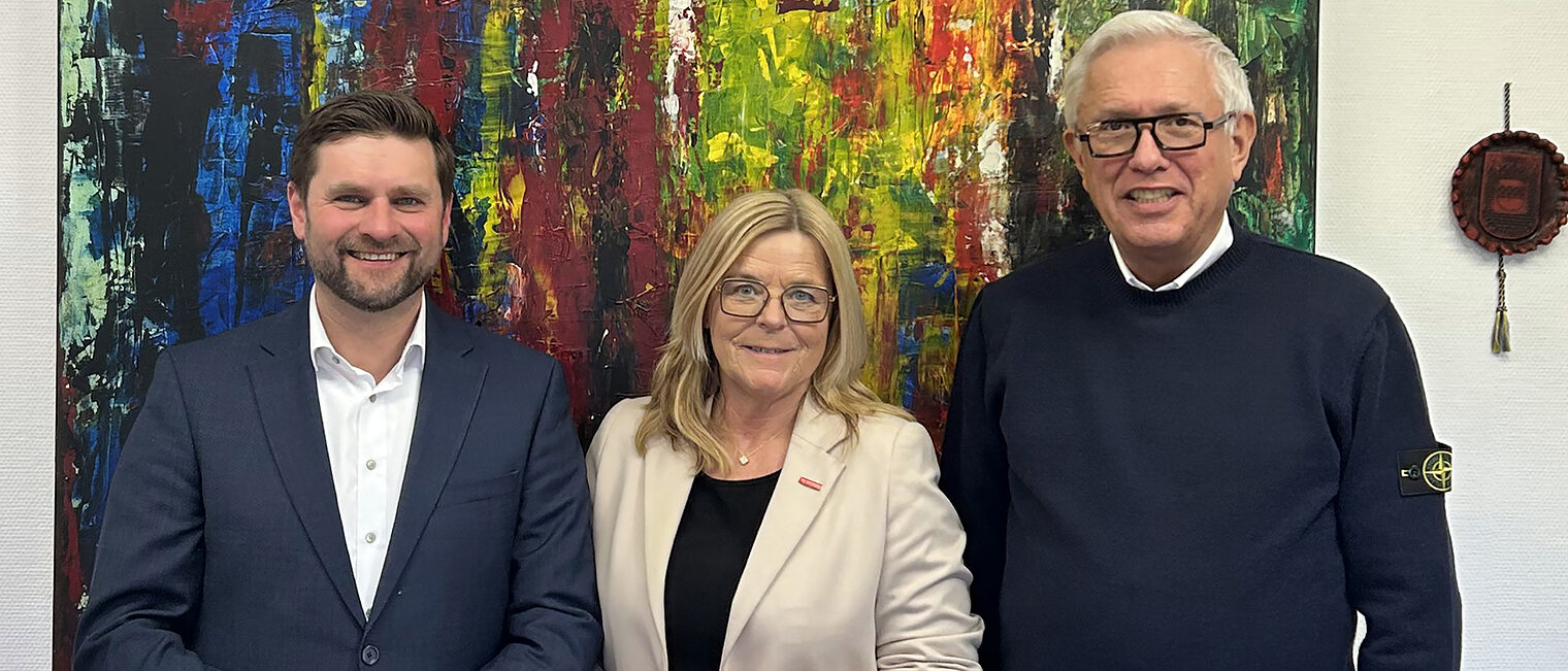 HWK-HGF Hendrik Schmitt und Uta Neumeister, HWK-Standortpolitik, besuchten Bürgermeister Ralf Beßler in Plettenberg. 