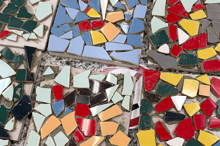 Nahaufnahme von Mosaikbildern